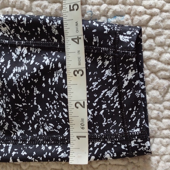 Athleta Size Small Ultimate Stash 7/8 Tight Leggings - Picture 5 of 16